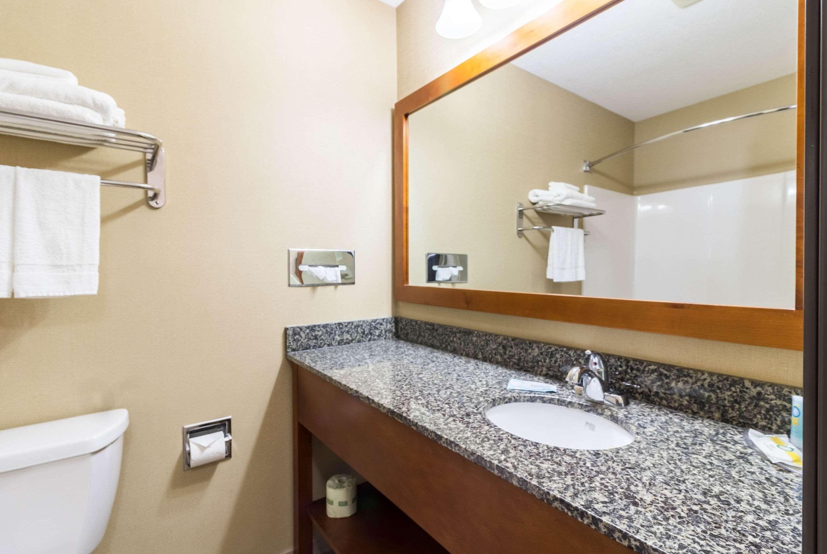 Quality Inn Marshall Mn Near University Ngoại thất bức ảnh