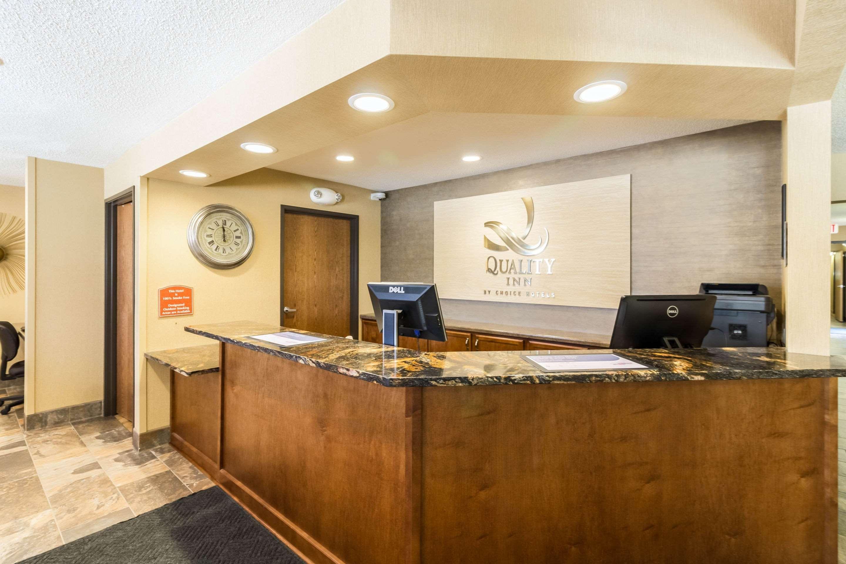 Quality Inn Marshall Mn Near University Ngoại thất bức ảnh